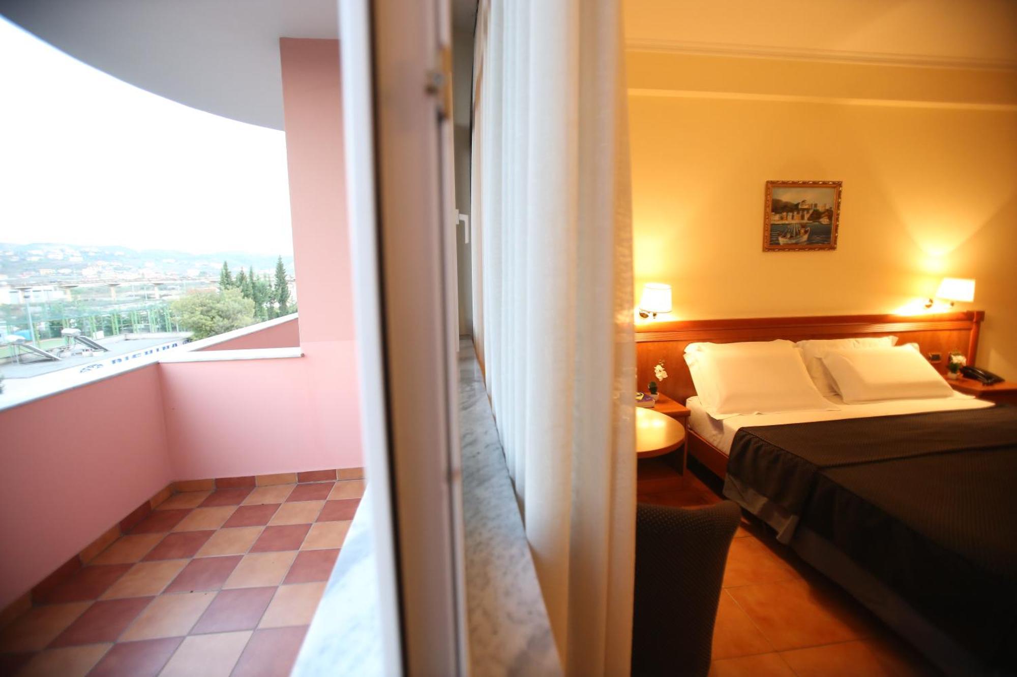 Hotel Continental Vore Экстерьер фото