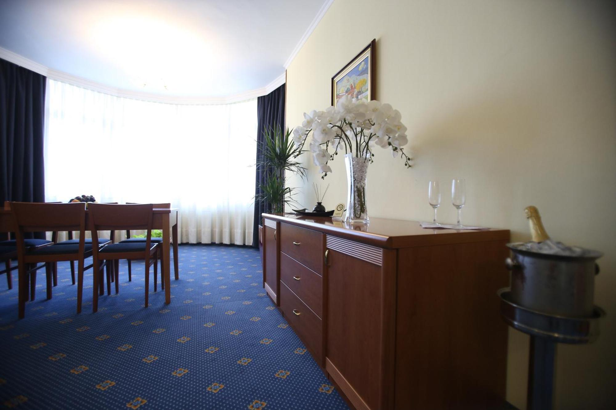 Hotel Continental Vore Номер фото