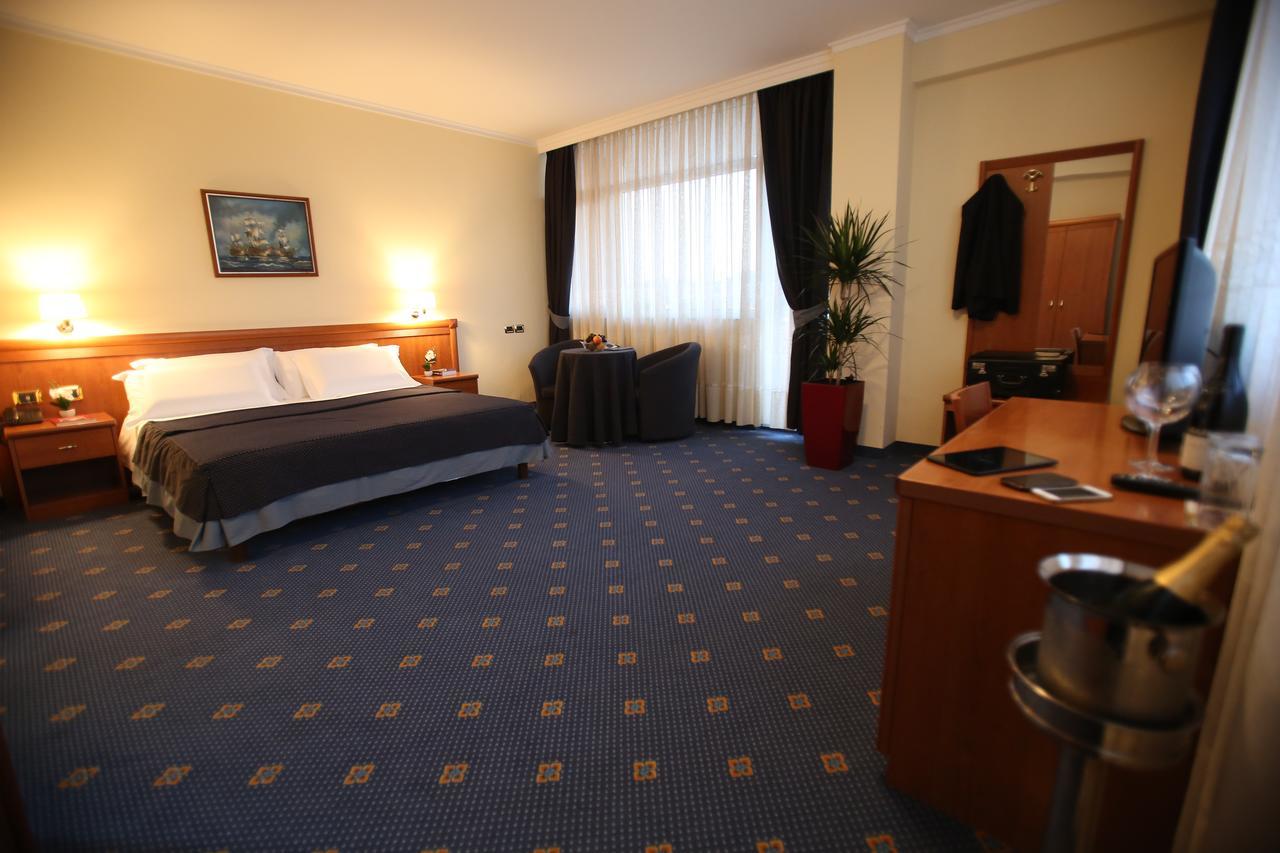 Hotel Continental Vore Экстерьер фото