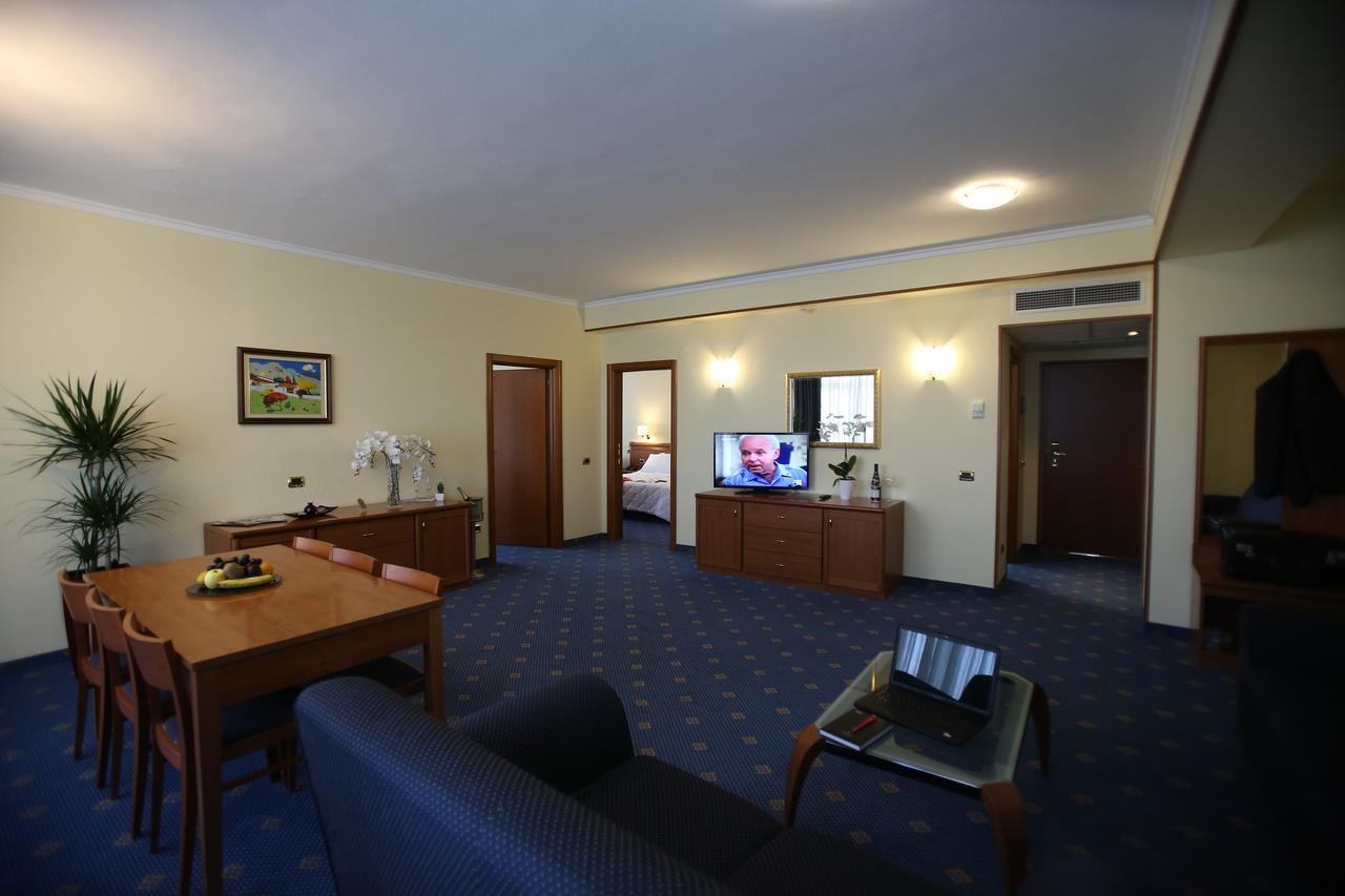 Hotel Continental Vore Экстерьер фото